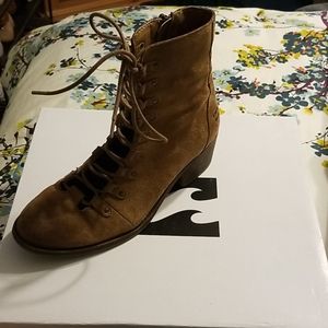 Billabong open lace up boots